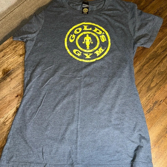 Gold’s Fitness Gym Workout Gray Short Sleeve T-Shirt Size Lrg Women’s - Picture 1 of 4